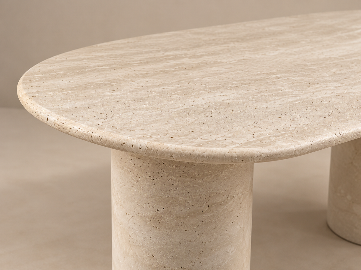Élan – Ovale Travertin Eettafel